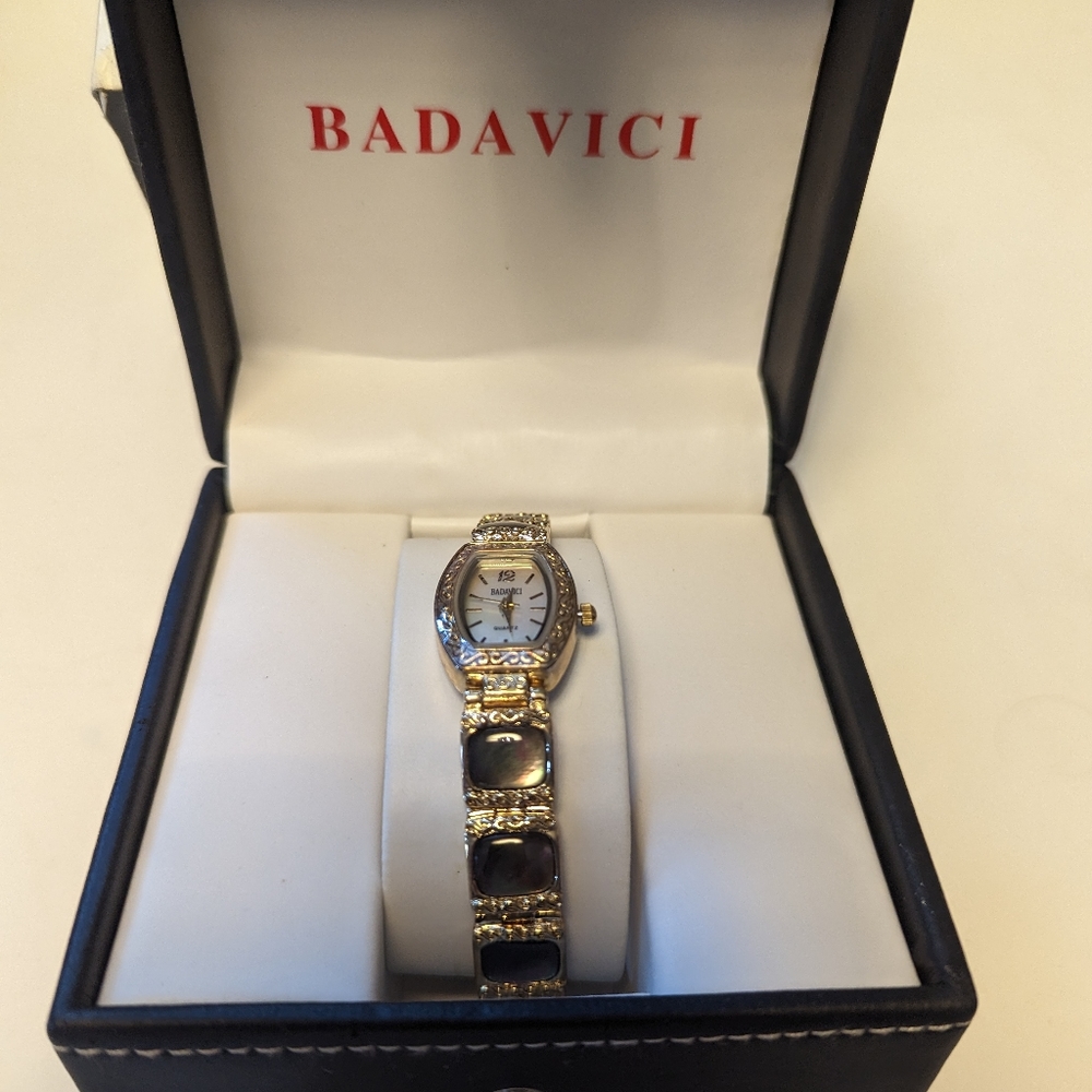 Badavici women's watch